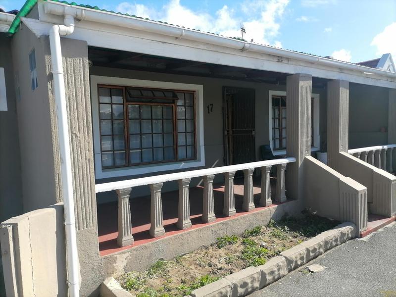 3 Bedroom Property for Sale in Silvertown Western Cape